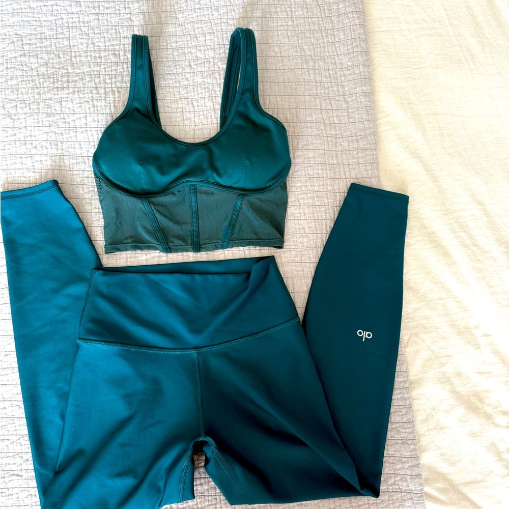 ALO Yoga SET Midnight Green airlift Set Size Small